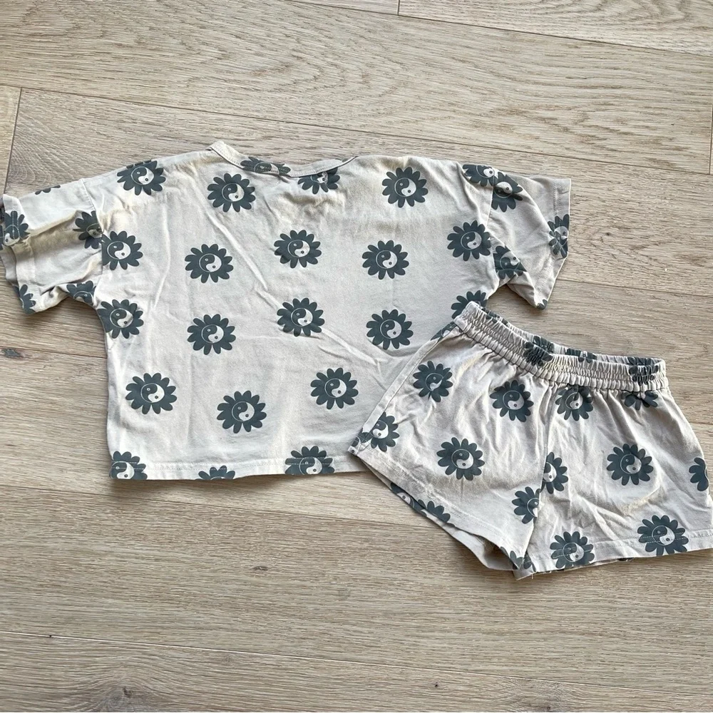 Kids Beige Floral Matching Set - Picture 3 of 5